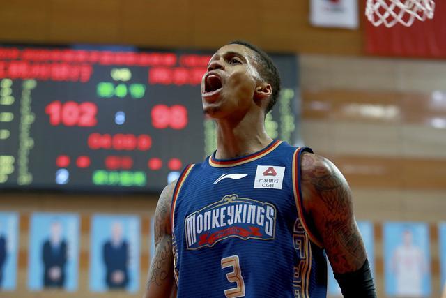 巴萨官方社媒晒猫咪形象新吉祥物