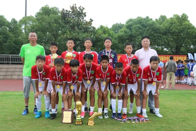 库里13分李凯尔8分 勇士擒灰熊3连胜排西部第2